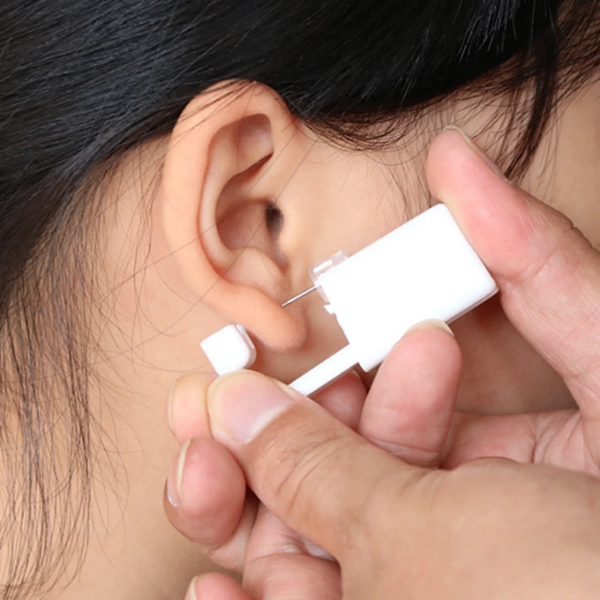 Pistolet de perçage d'oreille