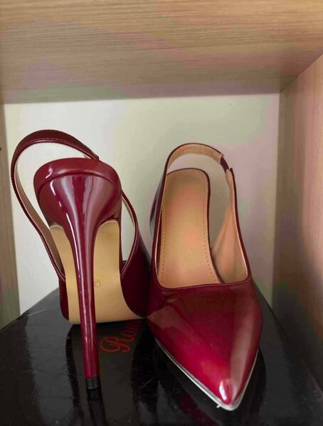 Escarpins vernis bordeaux