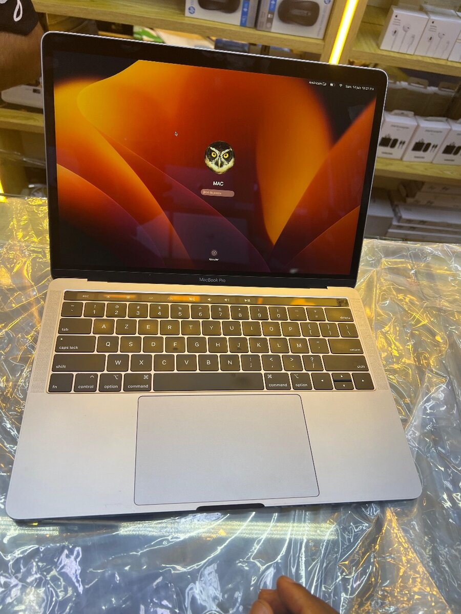 Macbook  pro 2019 16/512SSD