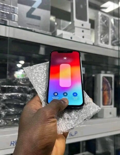 iPhone Pro Moderne & Puissant