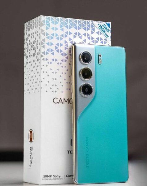CAMON 40 pro
