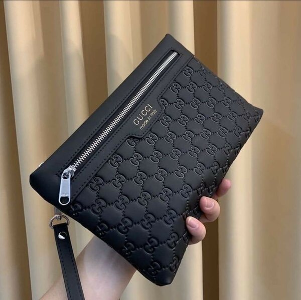 Pochette en cuir élégante