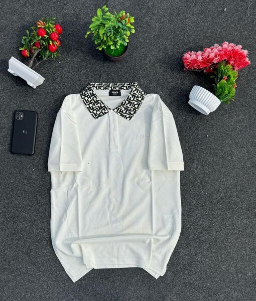 Polo blanc à col motif chic