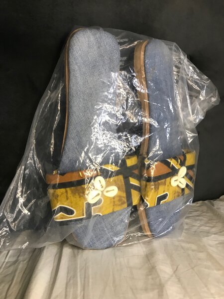 Sandales en jean ethnique chic