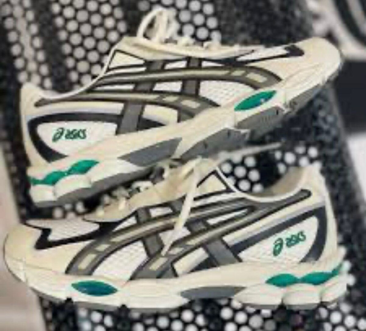 Chaussures de sport Asics blanches