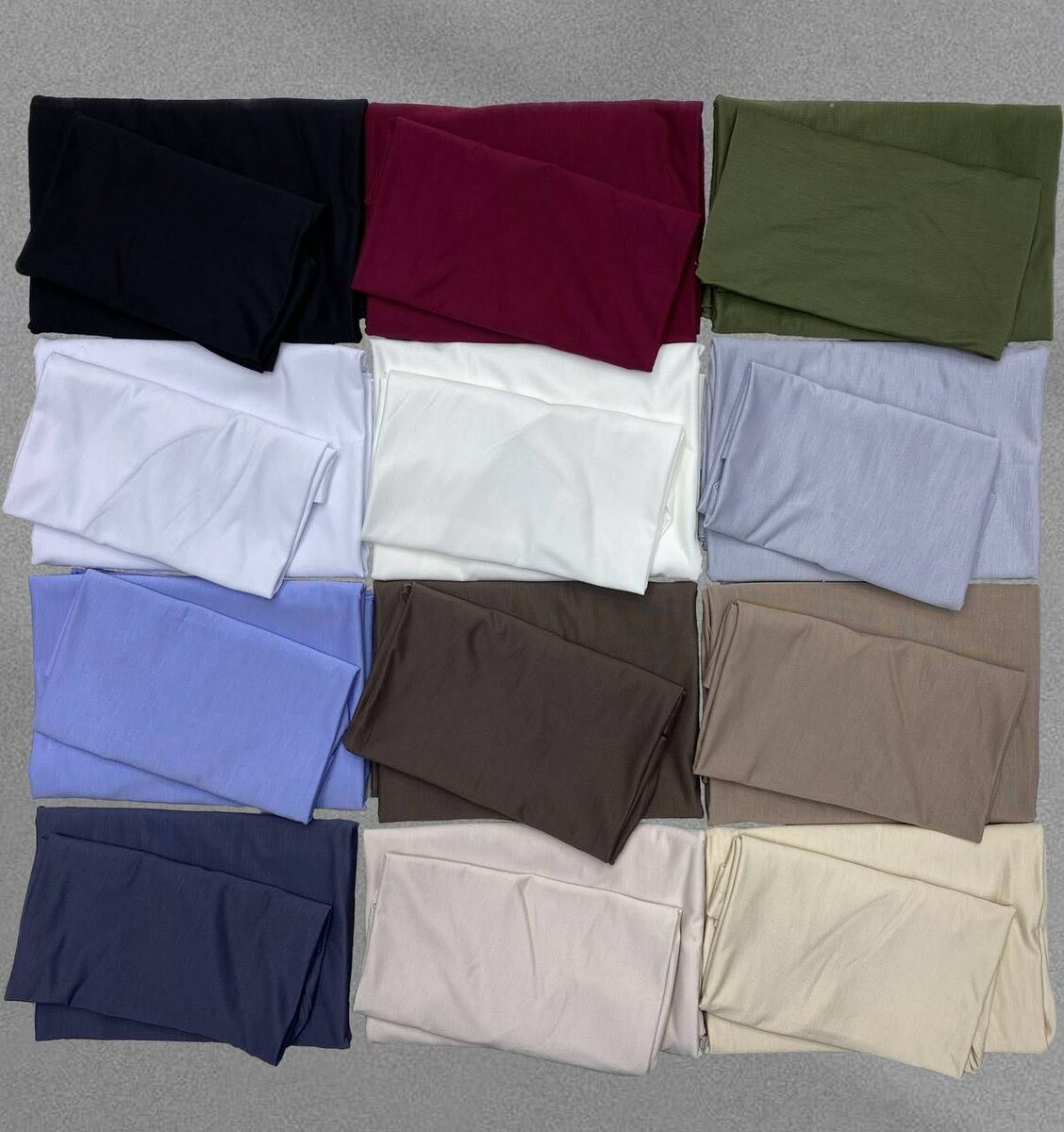 Двойка с капюшоном