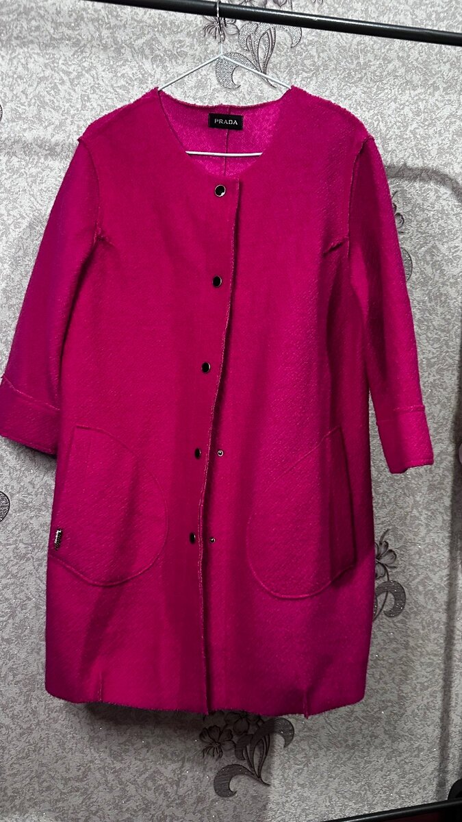 Пальто кашемир от PRADA(в оригинале)