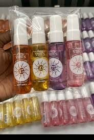 12 Sprays parfums en lot