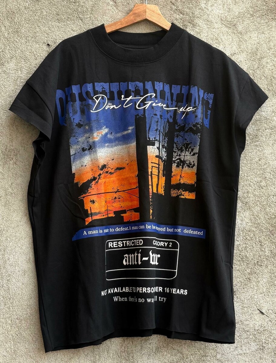 T-shirt imprimé graphique tendance