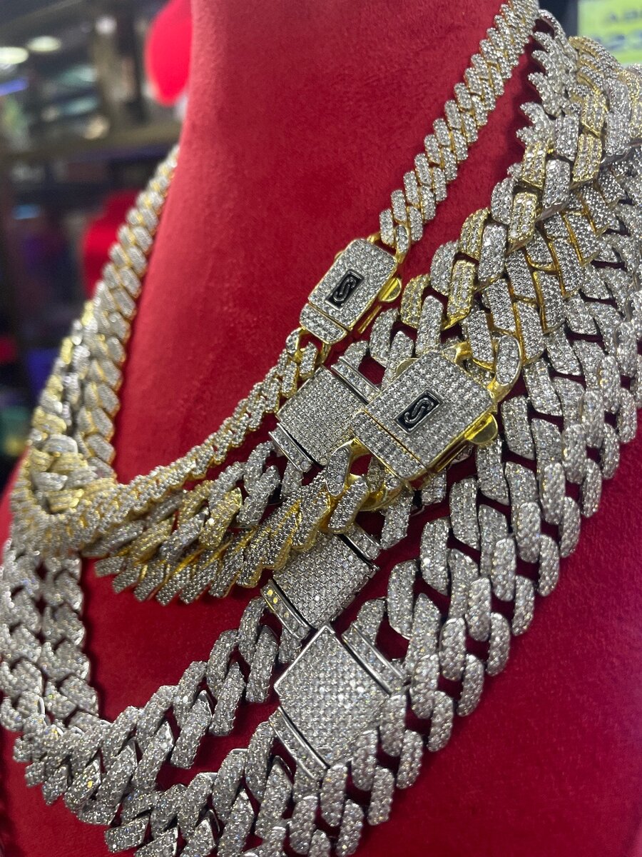 Cuban Links Chains