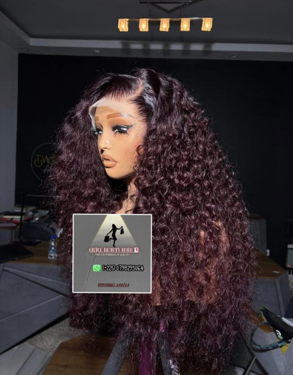 Perruque Bouclée Longue Bordeau