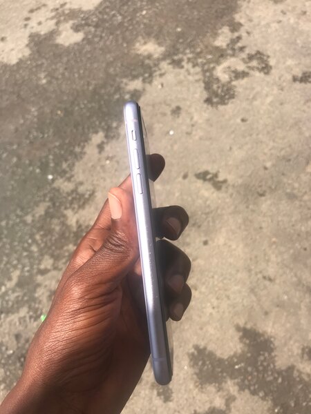 iPhone 11 128Go Violet