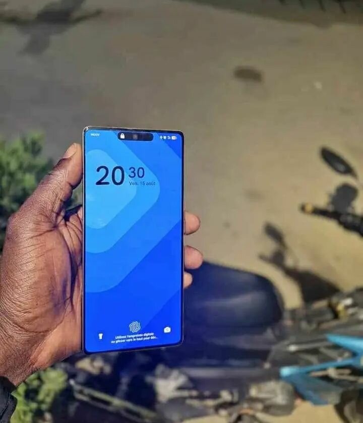 Smartphone Android 6.8 pouces