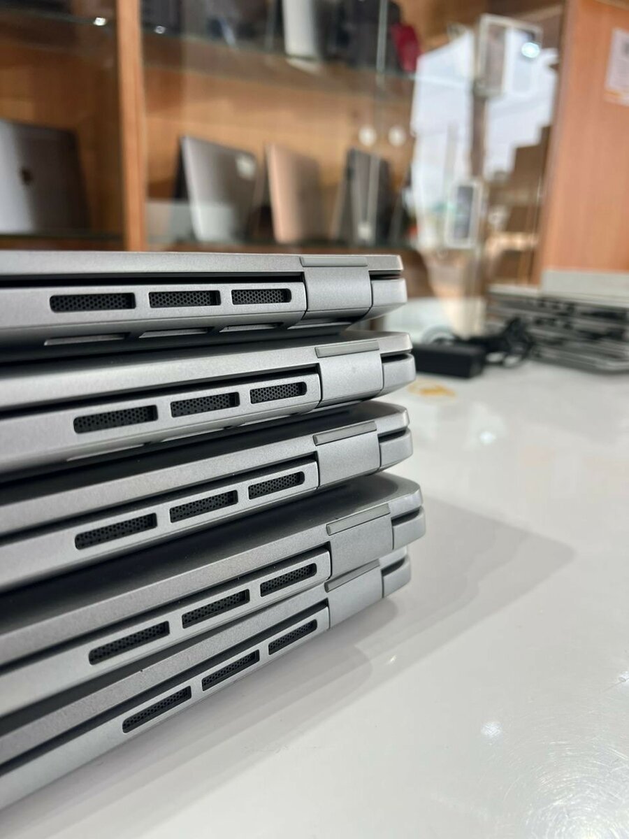 DELL PRECISION 3480 MOBILE WORKSTATION.