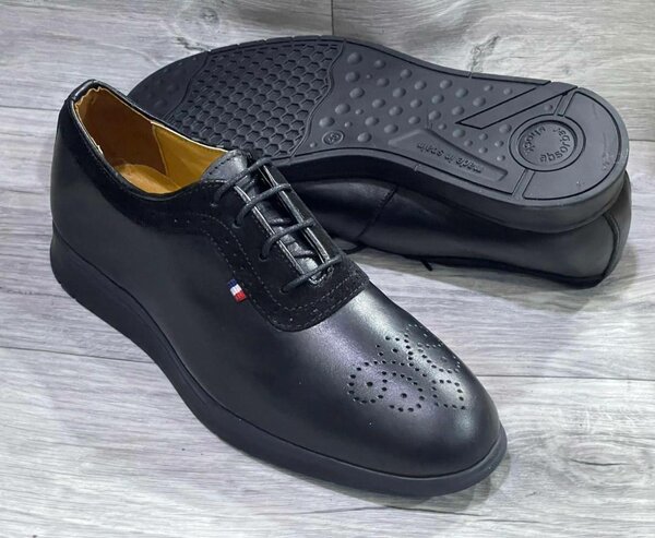 Paire de souliers homme