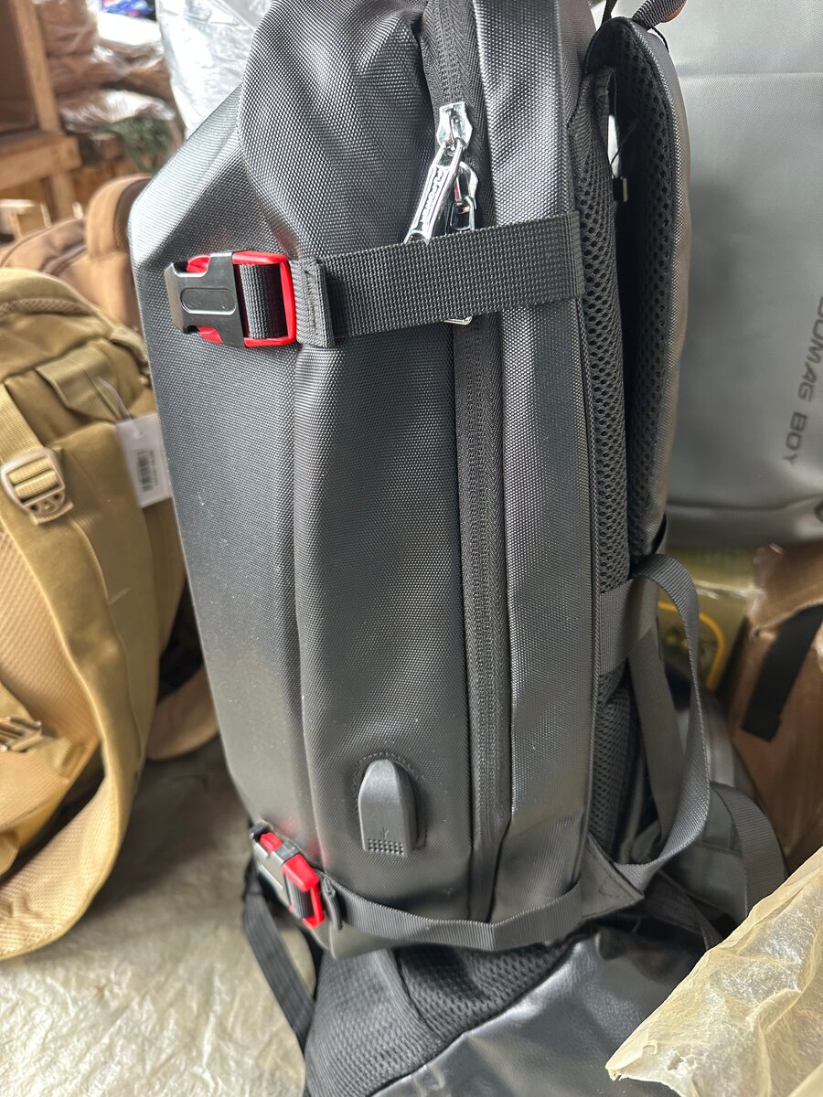 Sac à dos rigide élégant