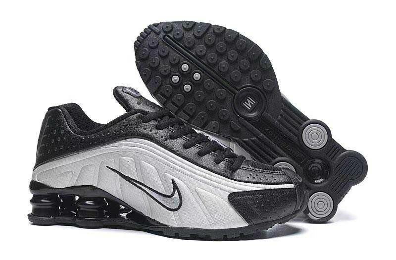 Nike Shox R4