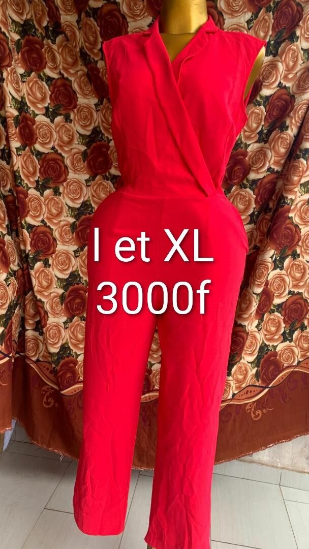 Combinaison élégante rouge