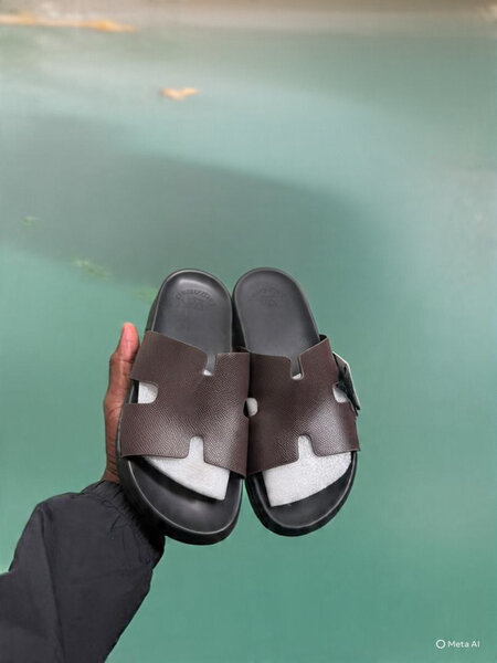 Sandales en cuir unisexes