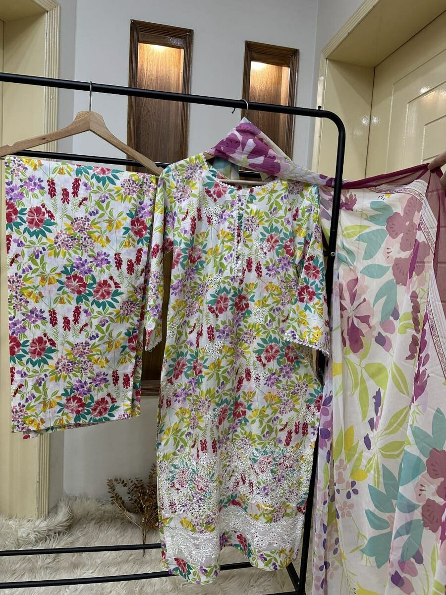 Chikenkari suit