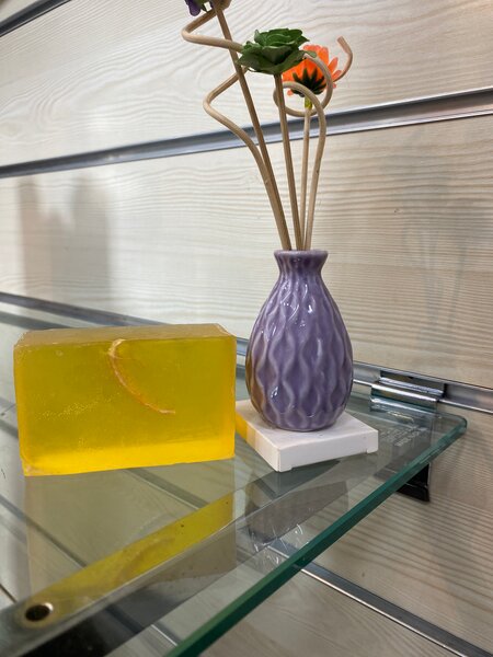 Savon artisanal au citron