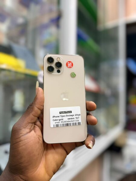 iPhone 12 Pro 256Go 2nd main