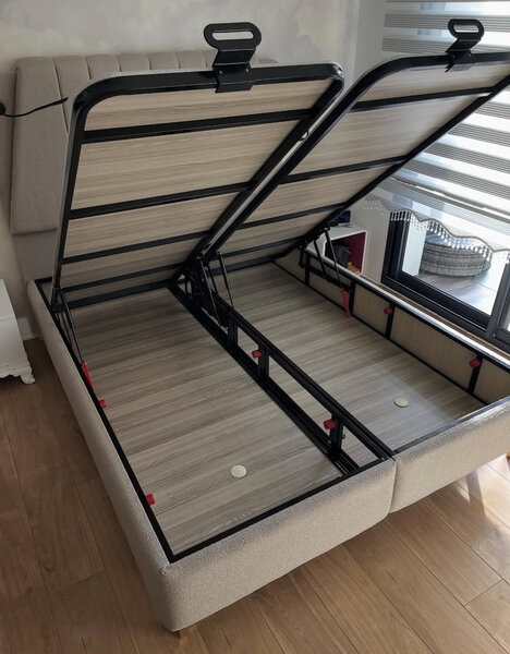 Lit coffre rabattable moderne