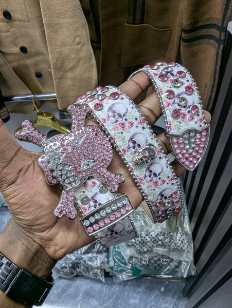 Ceinture Rock avec Crânes et Cristaux