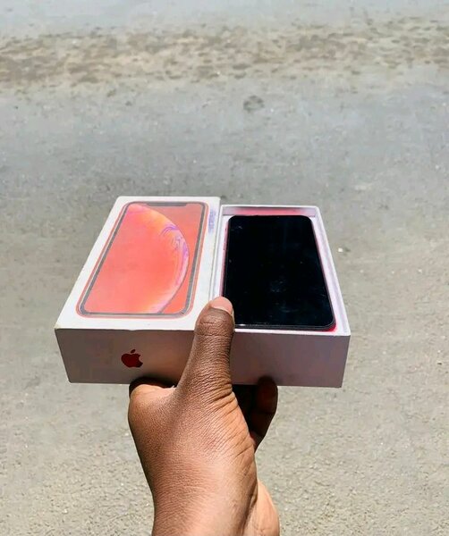 iPhone XR 64GB Rouge