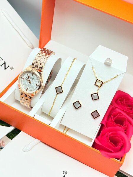 Montre CURREN avec Bracelet et Collier