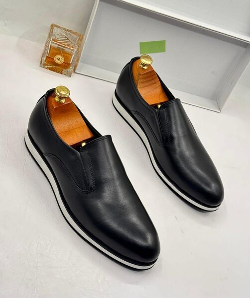 MEN CLASSIC SHOE