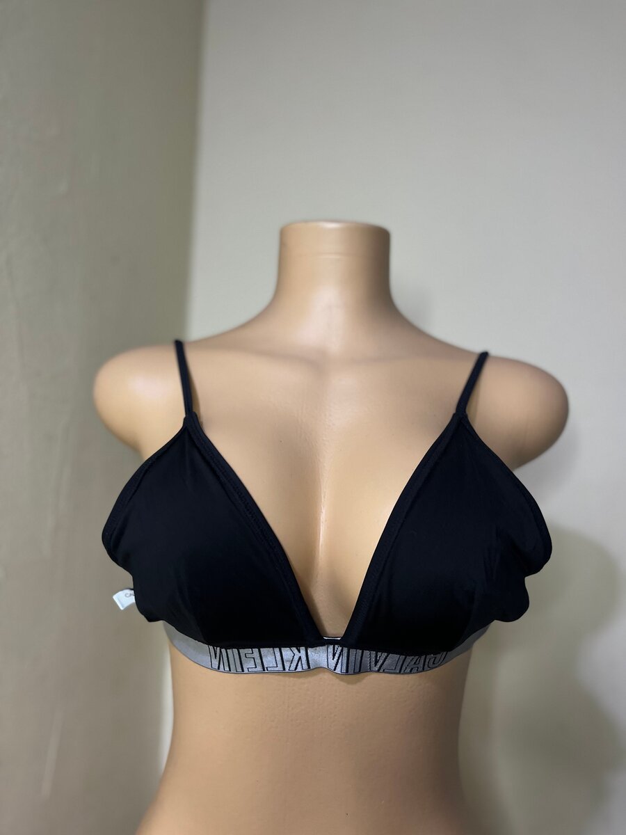 Soutien-gorge triangle noir