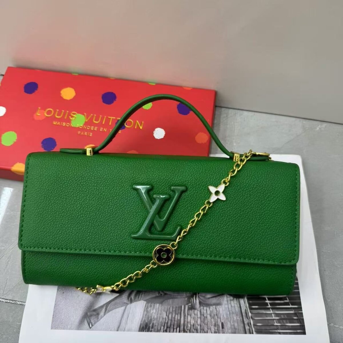 Sac à main élégant Louis Vuitton