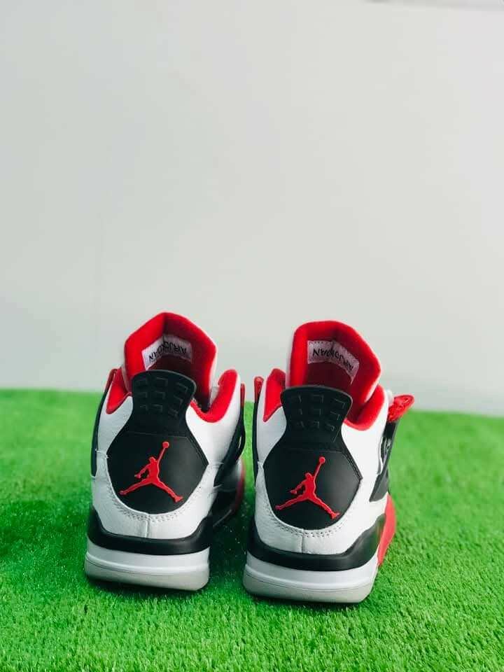 Nike Jordan 4
