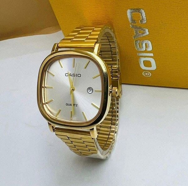 Montre en or Casio