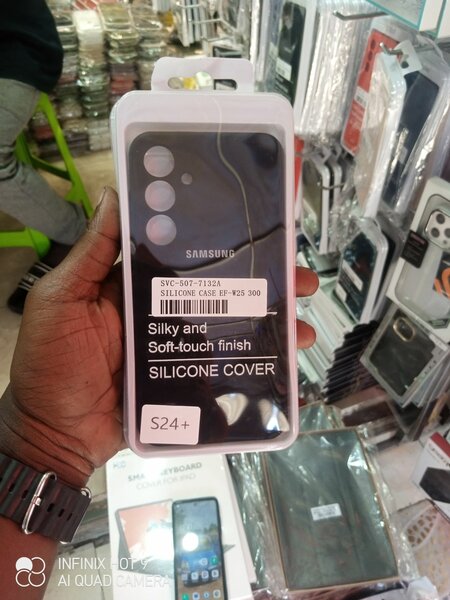 Samsung S24+ Silicone Case