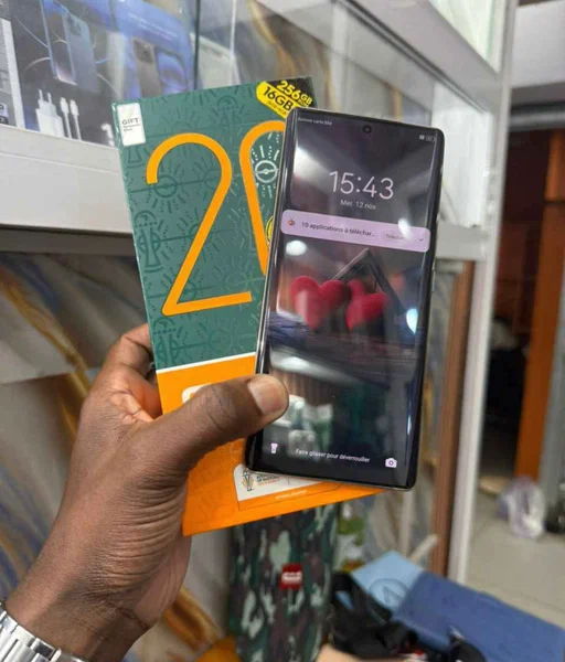 Smartphone Spark 20 Pro+ 256GB
