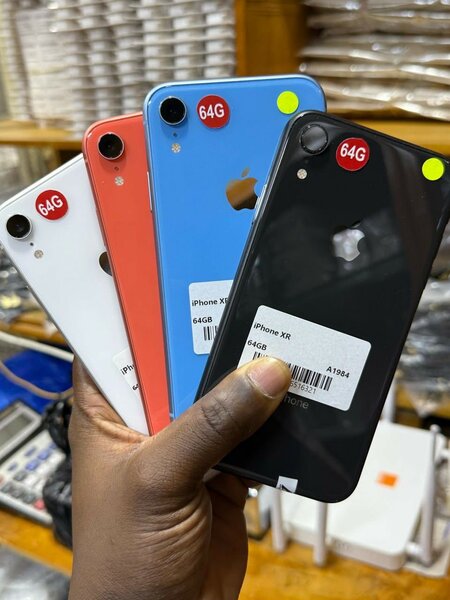 iPhone XR 64G