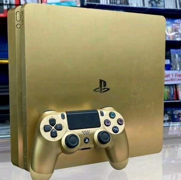 Console PS4 Slim Gold Édition