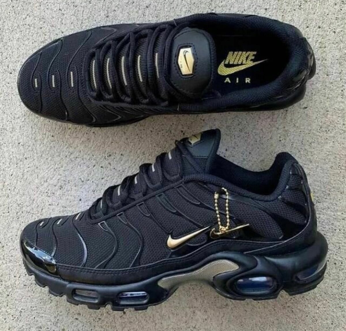 NIKE AIRMAX TN