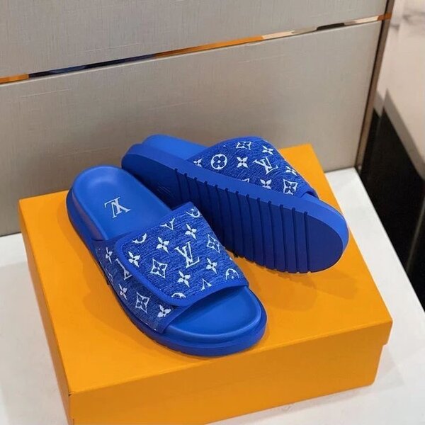 Tongs de luxe Louis Vuitton