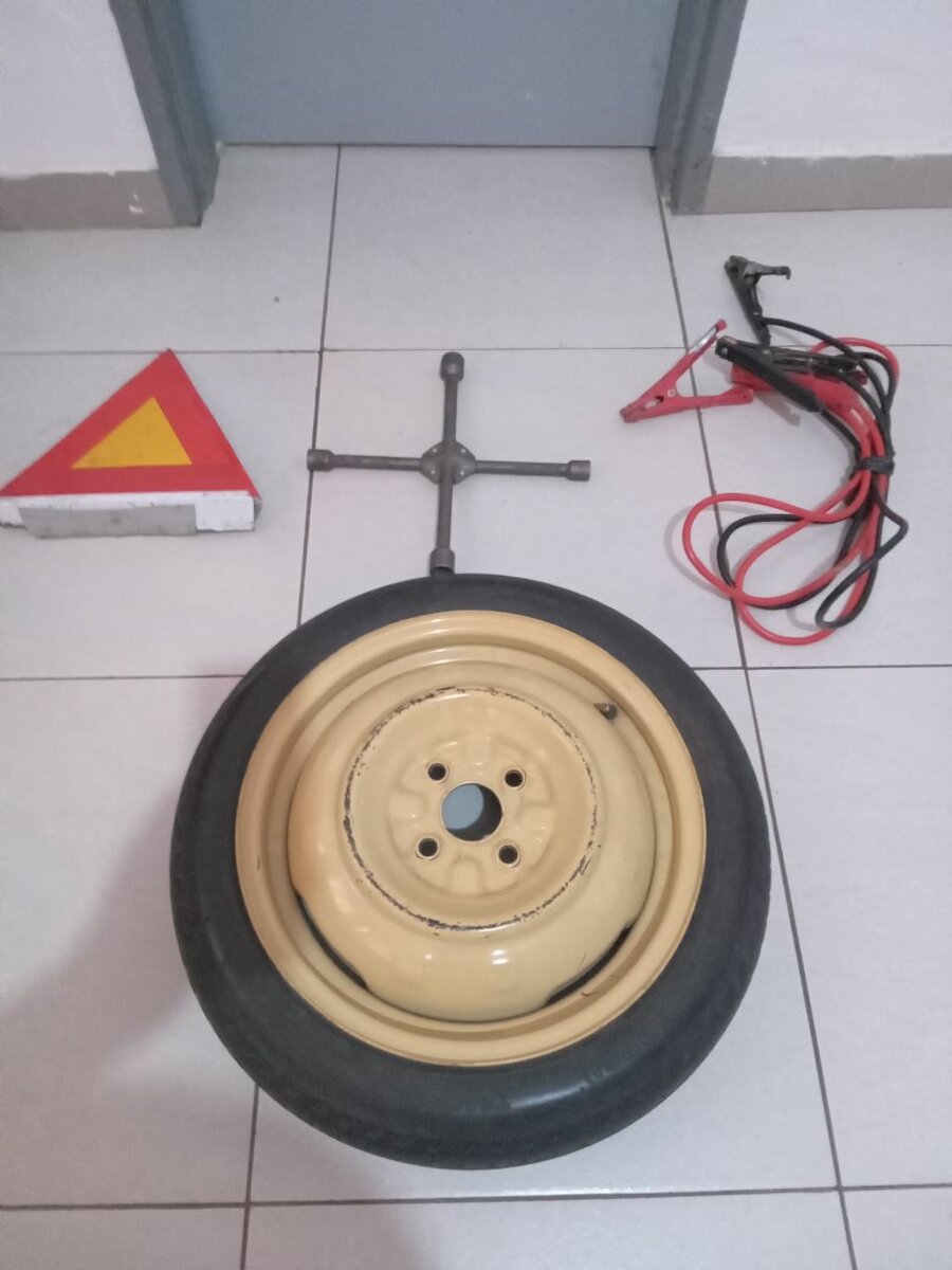 Car accessory Bundle:Spiral Jack,size 15" take me home etc.