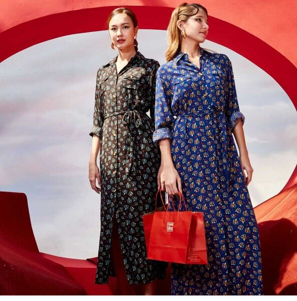 Robe maxi imprimée à manches longues