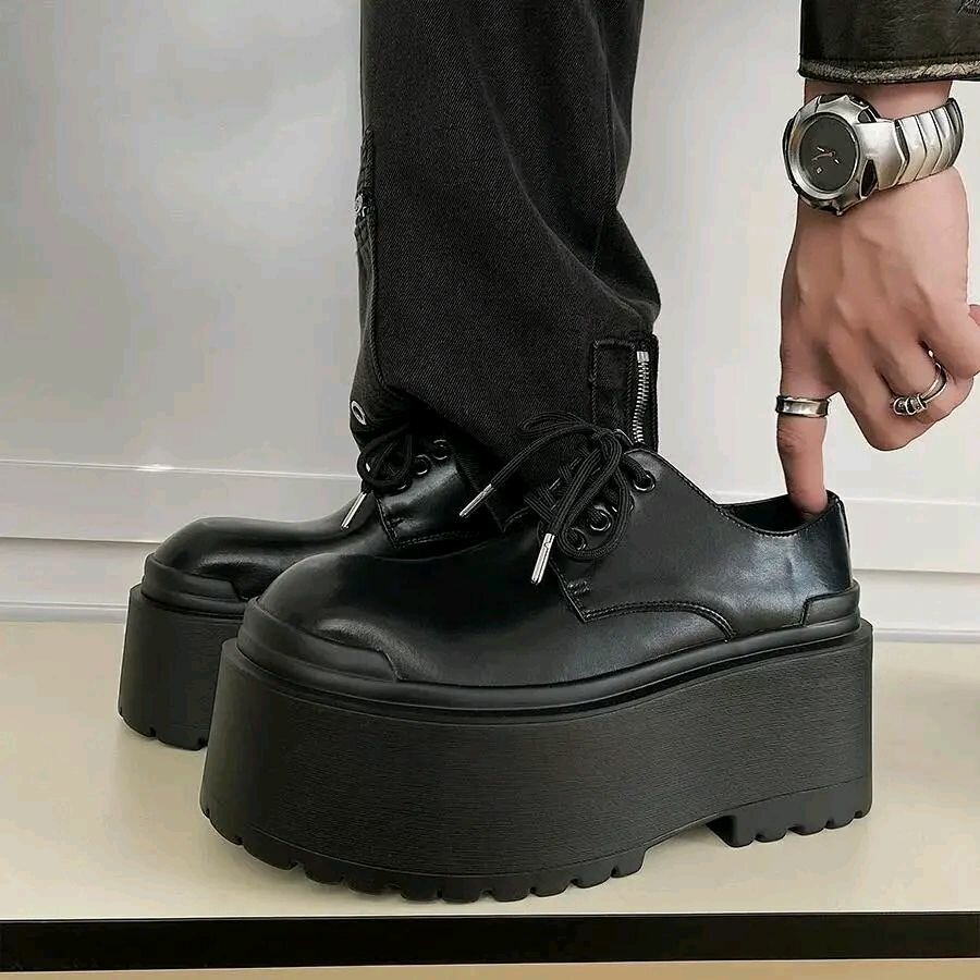 Chaussures à plateforme noire