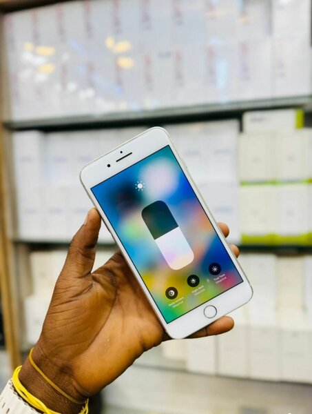 iPhone 8 Plus 64GB Argent