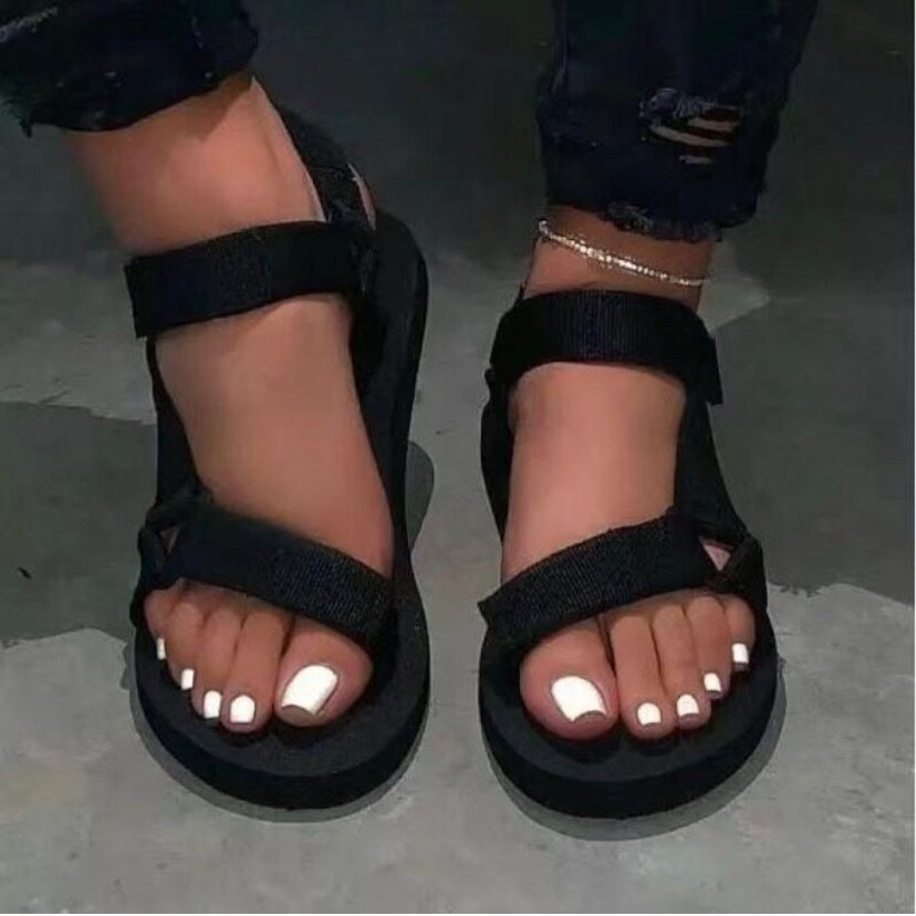 Ladies sandals