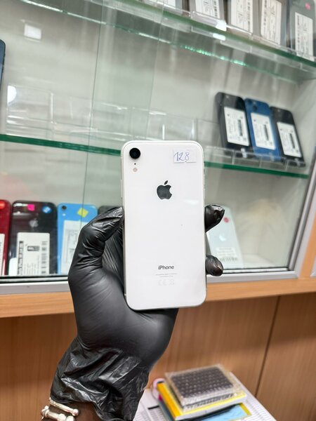 iPhone XR 128Go tout passe