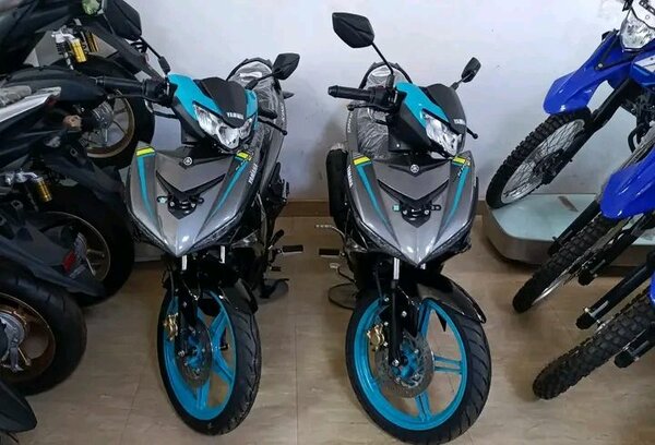 Yamaha Moto de Sport