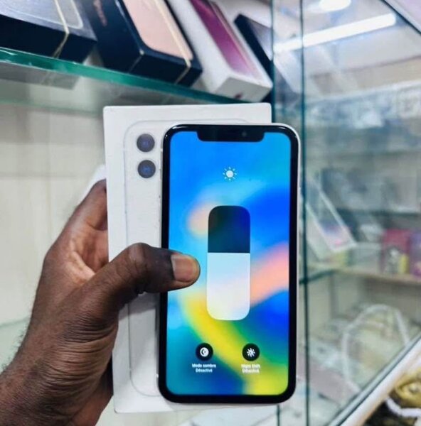 iPhone 11 simple
