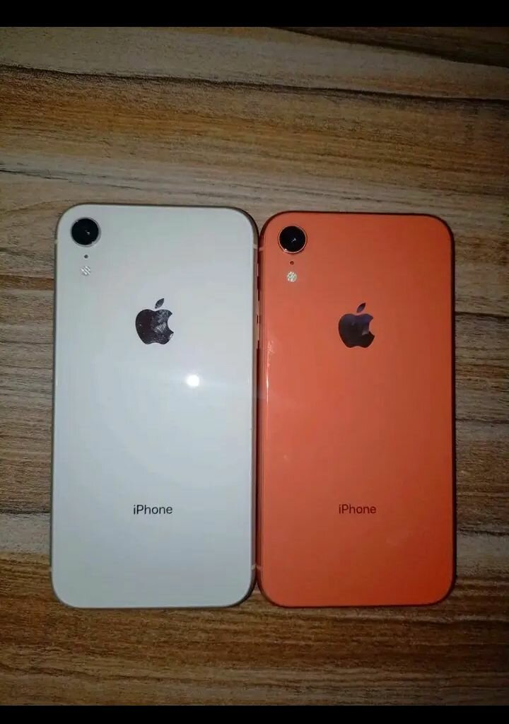 iPhone XR 64GB Blanc et Corail